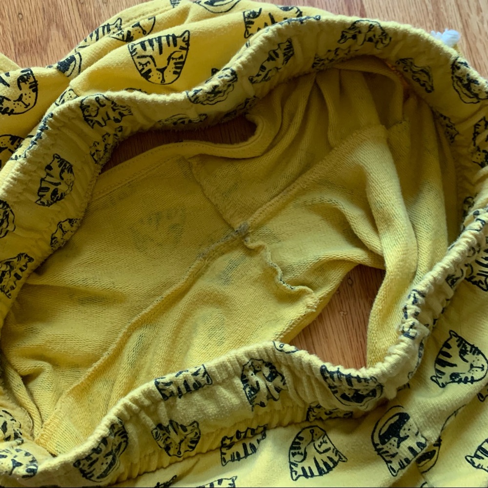 Cat & Jack Yellow Printed XS Women Shorts - Picture 6 of 8